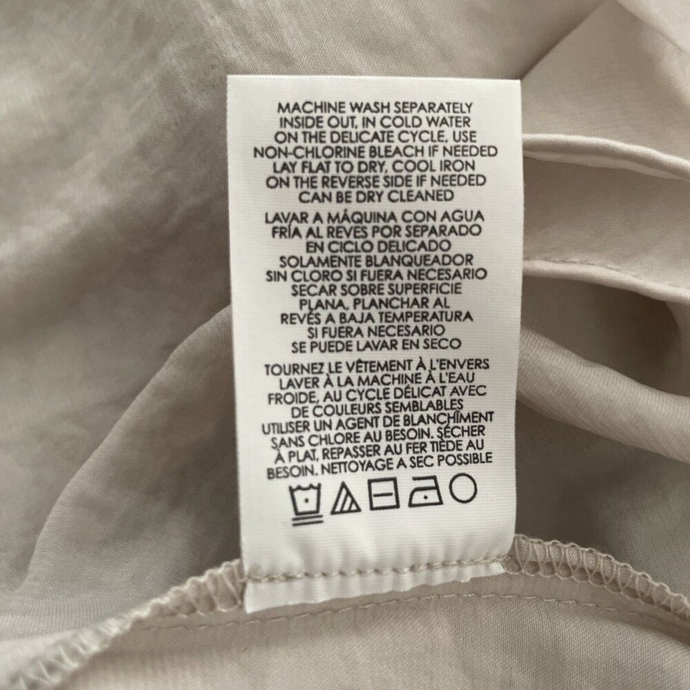 Cabi Blouse Ruffled Long Sleeves V Neck Satin Size M Off White Silk Feel Top - Picture 10 of 10